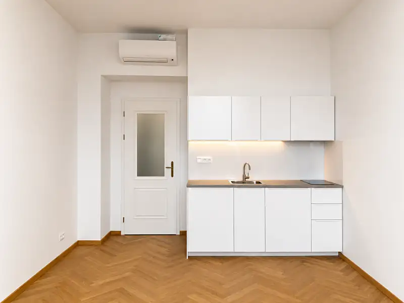 Pronájem bytu 1+kk 27 m², Praha – náhled fotky 3
