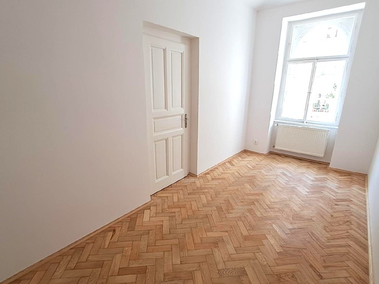 Комерційне приміщення на продаж, 63 м² (16 з 36)