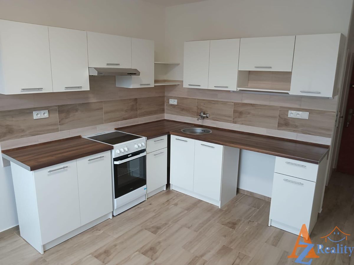 Pronájem bytu 1+1 35 m²