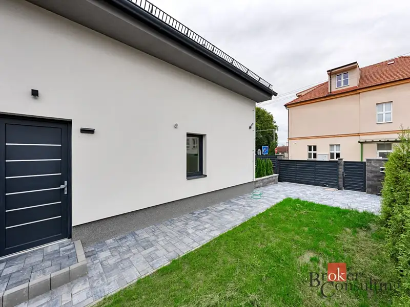 Prodej rodinného domu 110 m², pozemek 170 m², Dřísy – náhled fotky 2