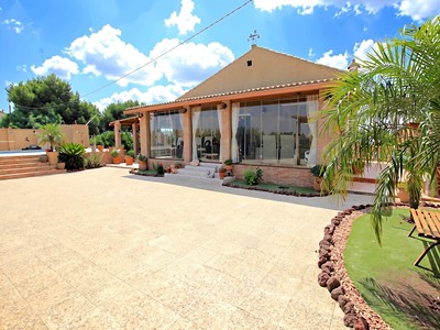 Prodej  vily 86 m², pozemek 2 356 m²