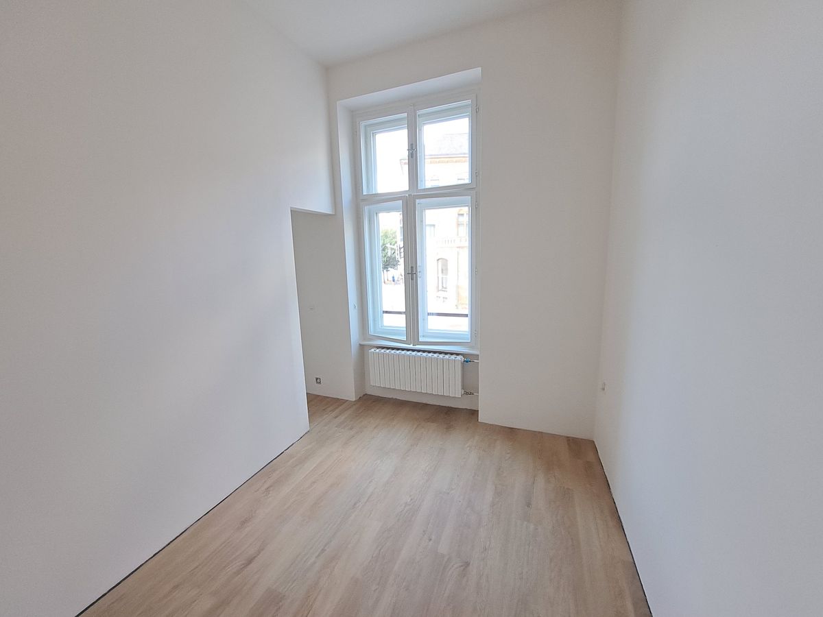 Pronájem bytu 2+kk 41 m² – fotografie 2