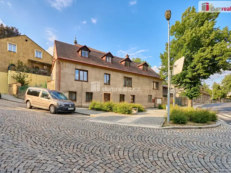 Prodej rodinného domu 260 m², pozemek 368 m², Žlutice – náhled fotky 1