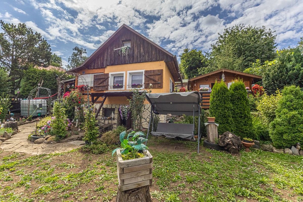 Prodej chaty 32 m², pozemek 851 m² – fotografie 2