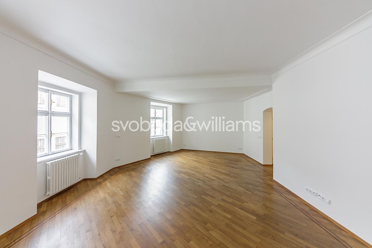 Pronájem bytu 4+1 153 m² – fotografie 2