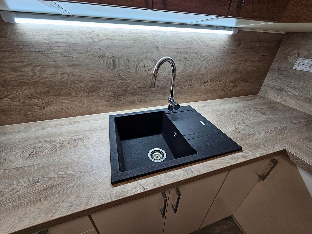 Pronájem bytu 2+kk 56 m² – fotografie 2