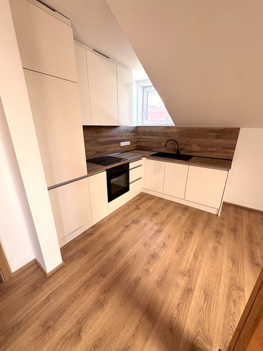 Pronájem bytu 2+kk 46 m²