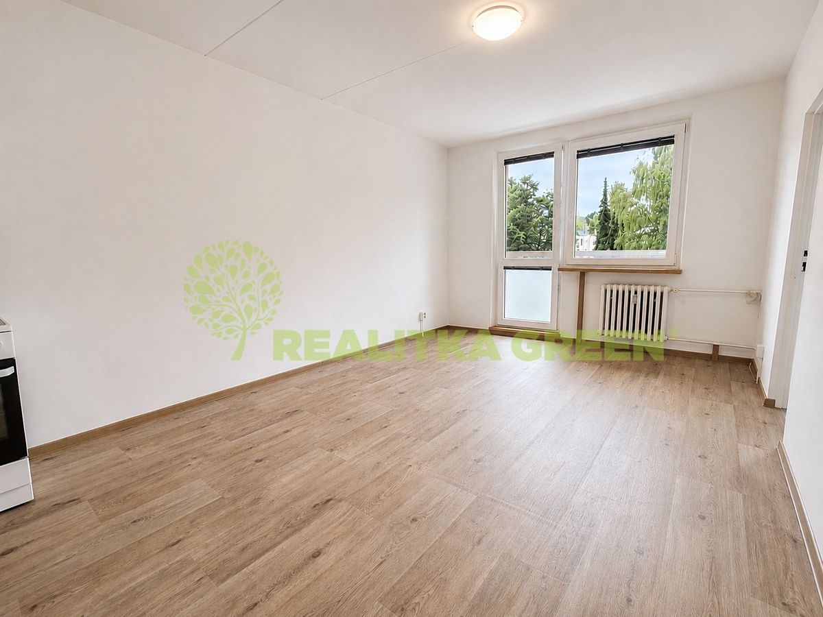 Pronájem bytu 2+kk 41 m² – fotografie 3