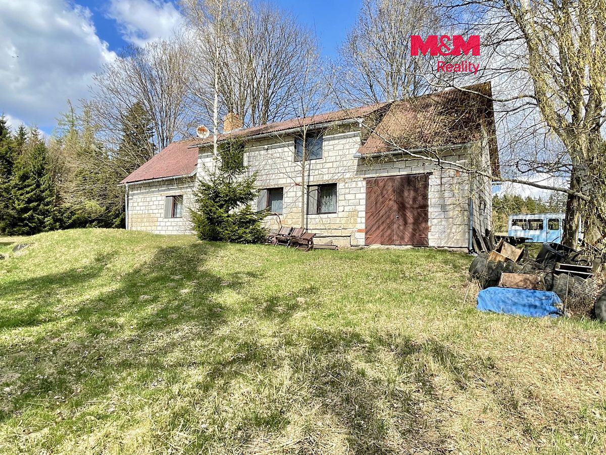 Prodej rodinného domu 128 m², pozemek 38211 m²