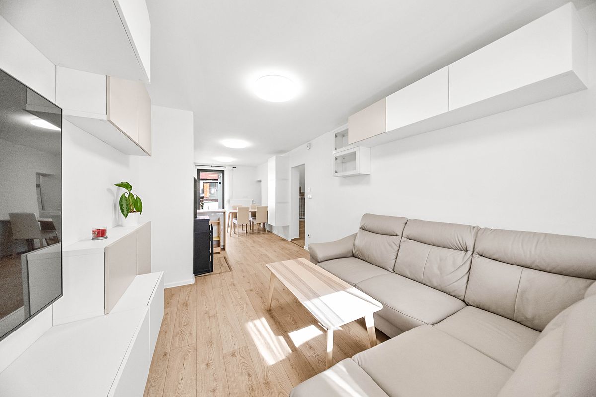 Prodej rodinného domu 179 m², pozemek 405 m² – fotografie 5
