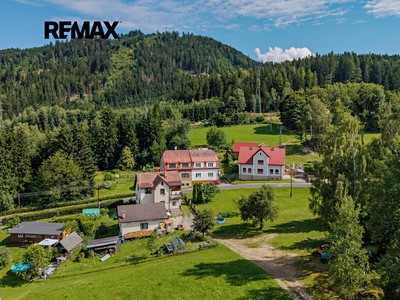 Prodej  rodinného domu 260 m², pozemek 740 m²