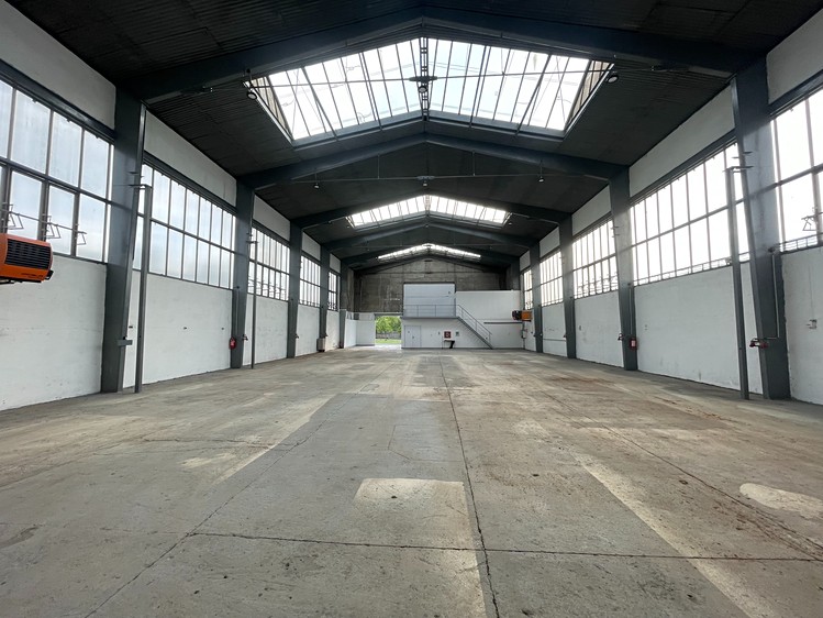 Prodej komerčního prostoru, 777 m² (4 z 46)