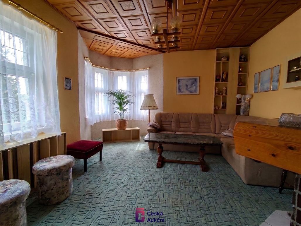 Prodej rodinného domu 330 m², pozemek 1067 m² – fotografie 5