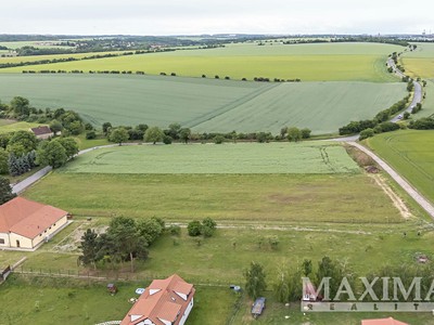 Prodej  stavebního pozemku 1 208 m²