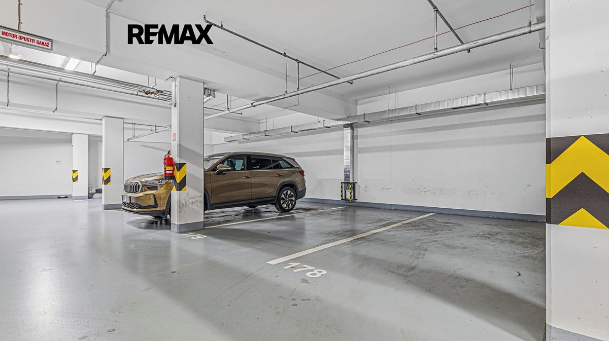 Prodej garážového stání 15 m² – fotografie 2