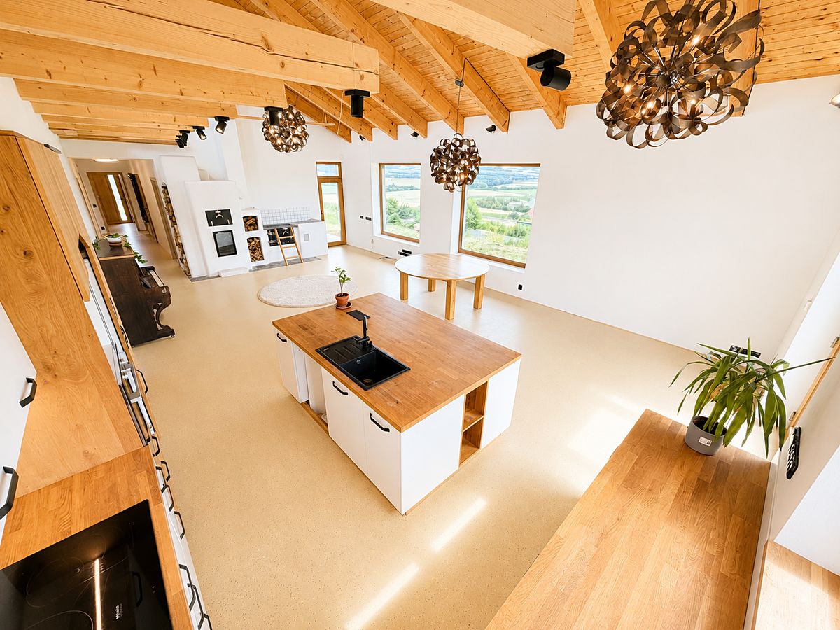 Prodej rodinného domu 161 m², pozemek 2308 m² – fotografie 3