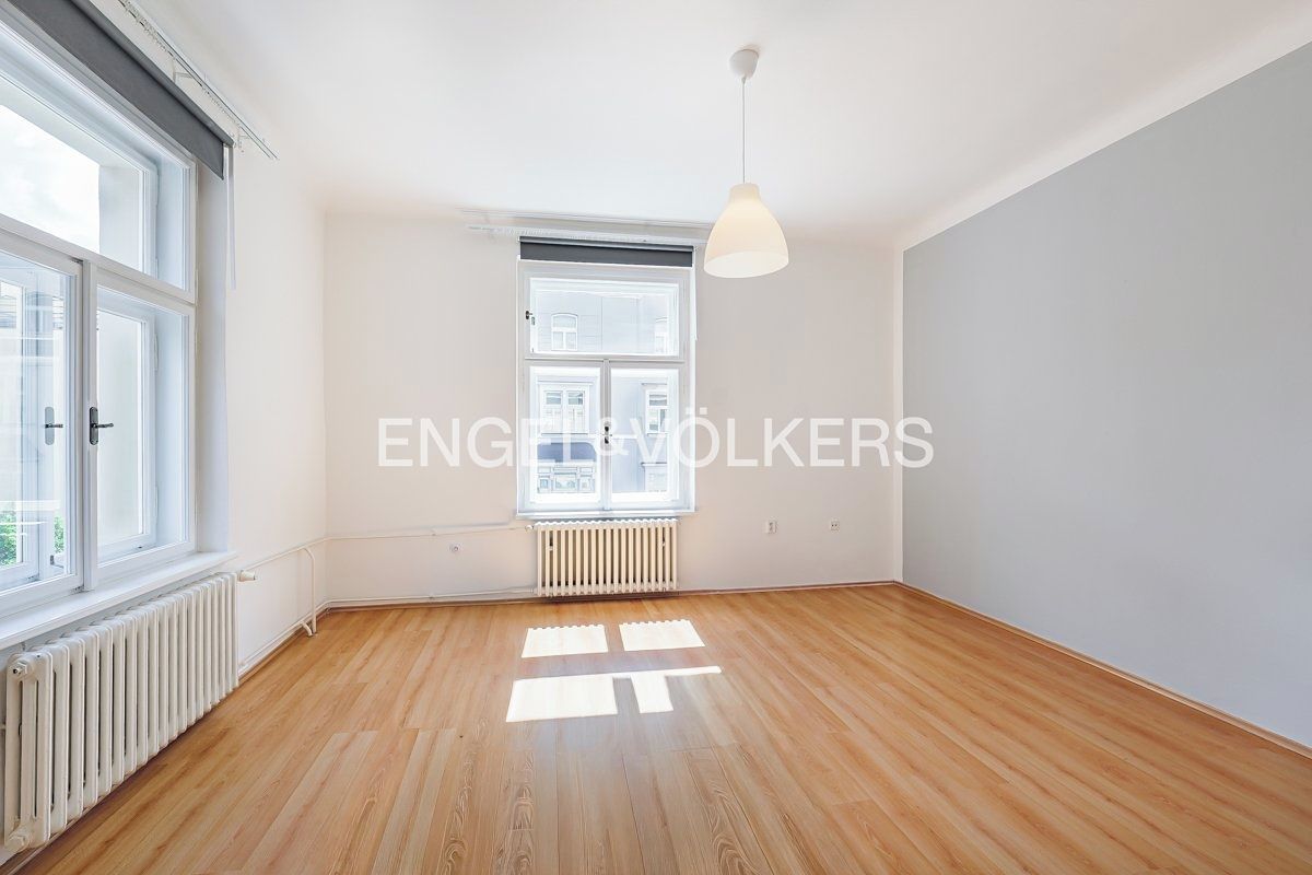 Pronájem bytu 1+kk 37 m²