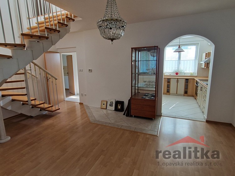 Pronájem domu, 140 m² (8 z 24)