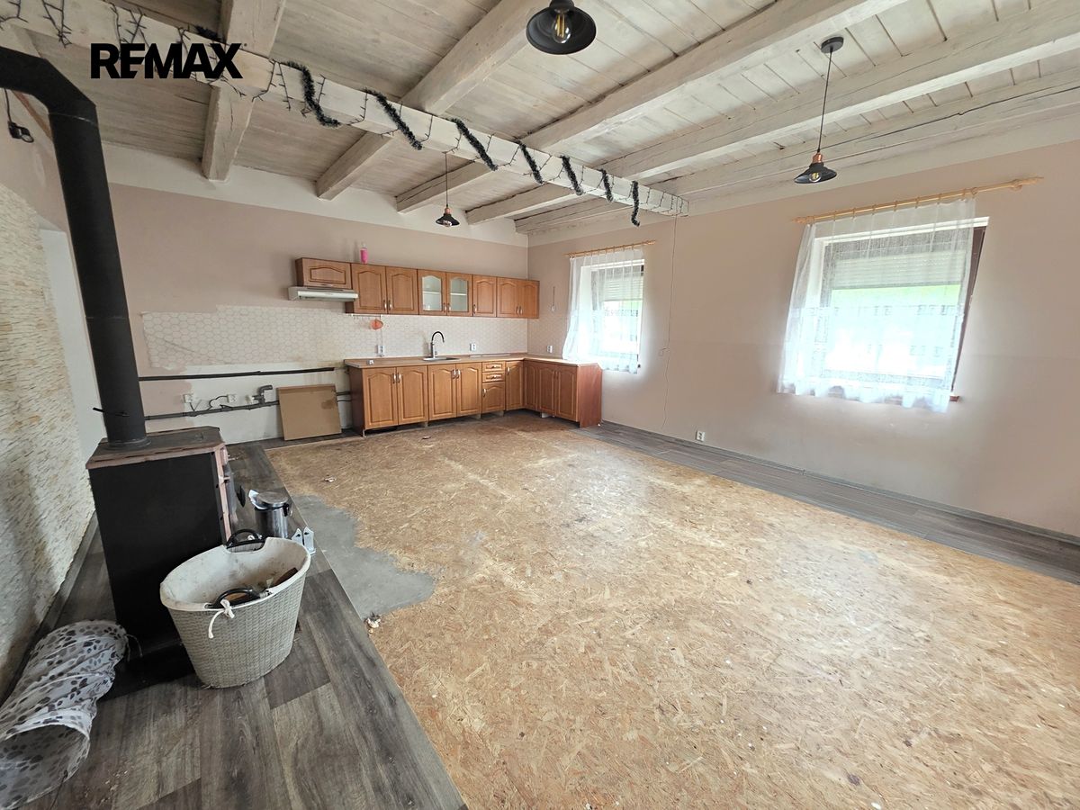Prodej rodinného domu 163 m², pozemek 636 m² – fotografie 4