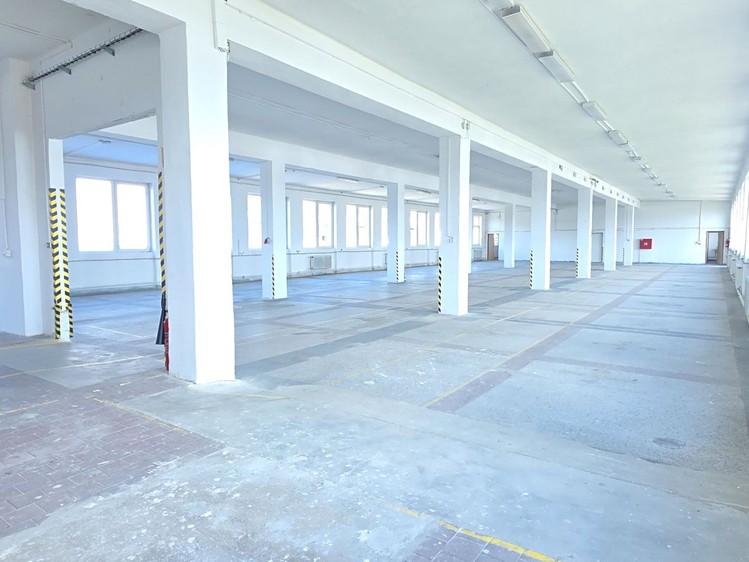 Gewerbefläche zur Miete, 1.080 m² (1 von 22)