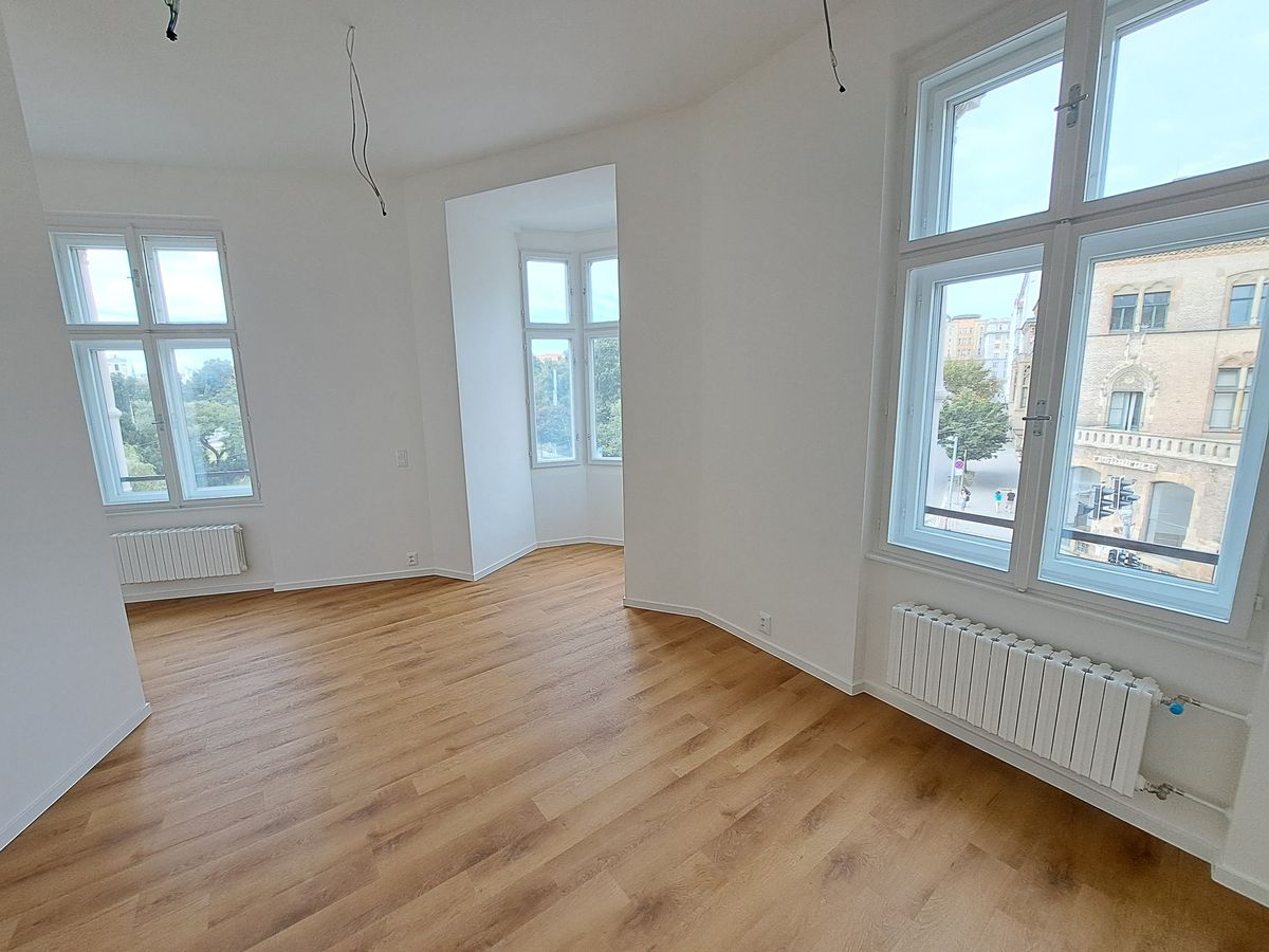 Pronájem bytu 1+kk 38 m²