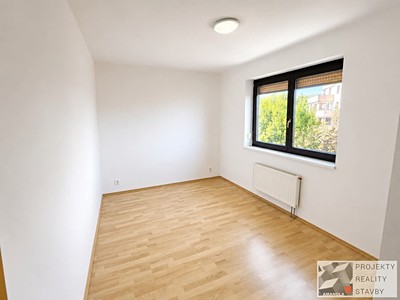 Wohnung 3+1 zum Kauf, 61 m² (2 von 10)