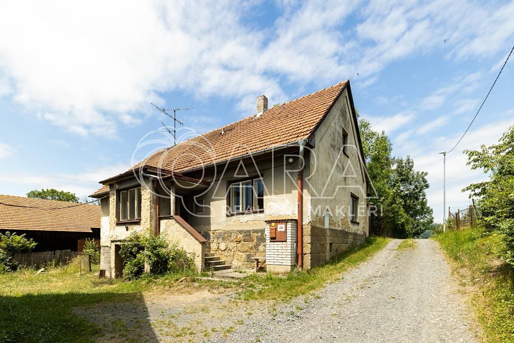 Prodej rodinného domu 320 m², pozemek 1632 m² – fotografie 4