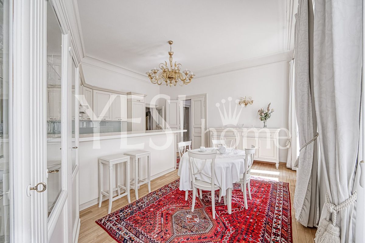 Pronájem bytu 4+kk 124 m² – fotografie 3