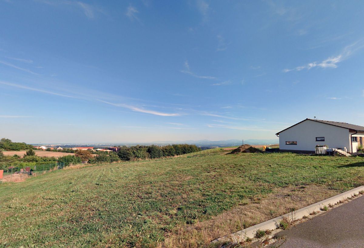 Prodej stavebního pozemku 1050 m² – fotografie 2
