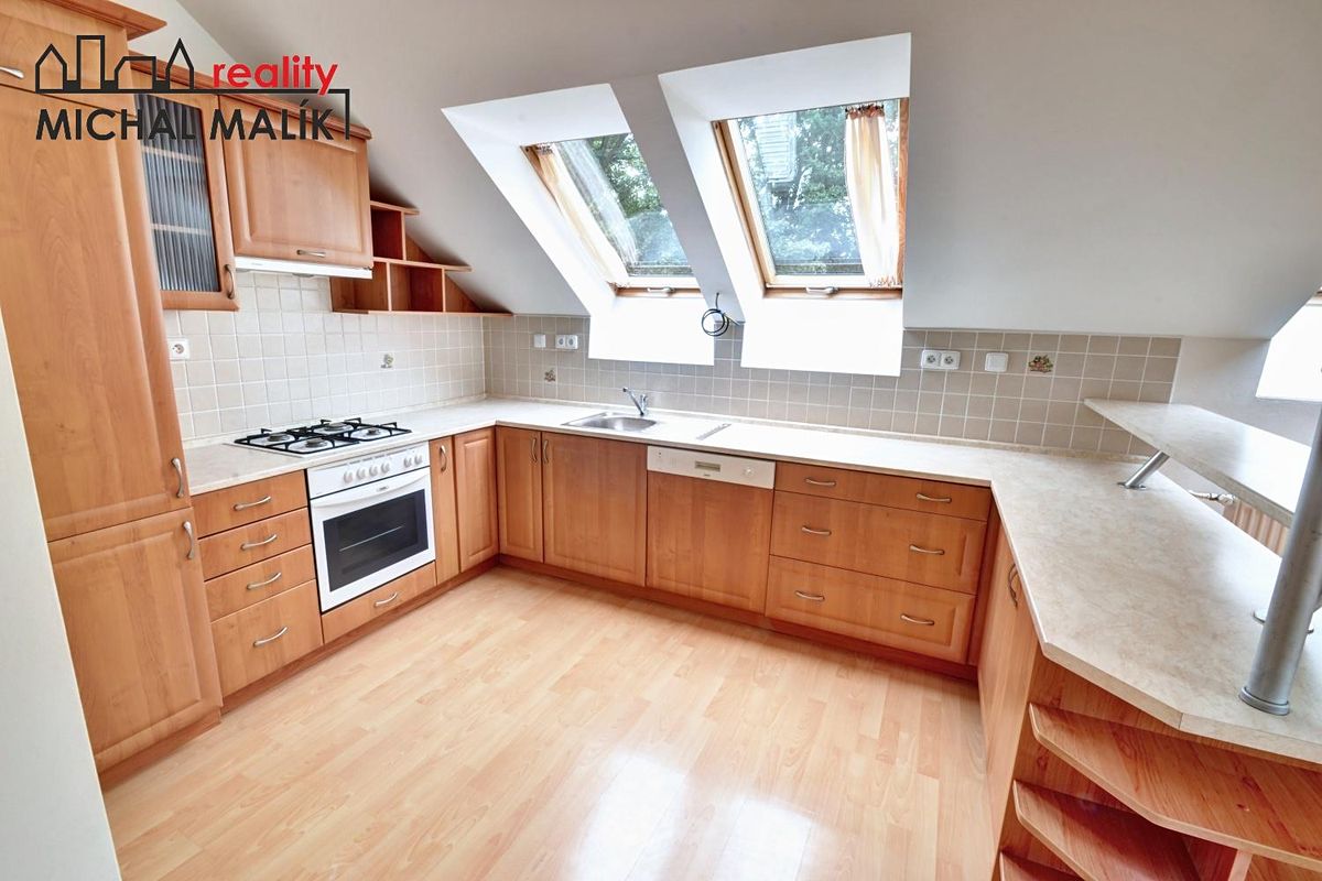 Pronájem bytu 3+kk 71 m²