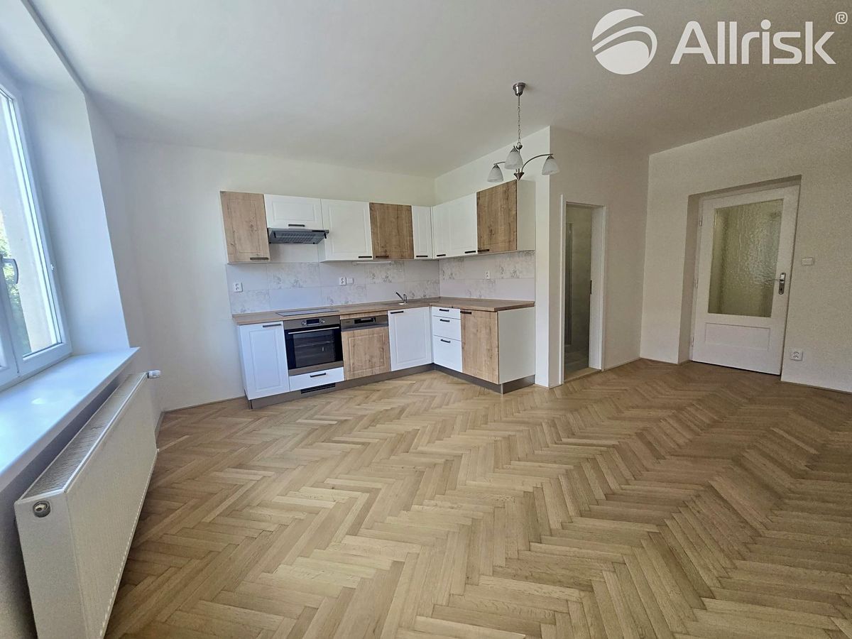 Pronájem bytu 2+kk 45 m²