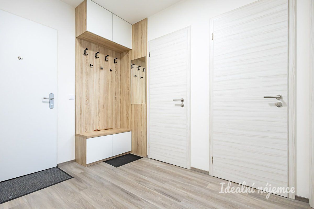 Pronájem bytu 2+kk 50 m² – fotografie 2