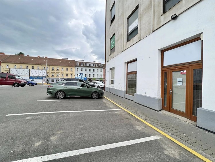 Комерційне приміщення в оренду, 90 м² (16 з 17)