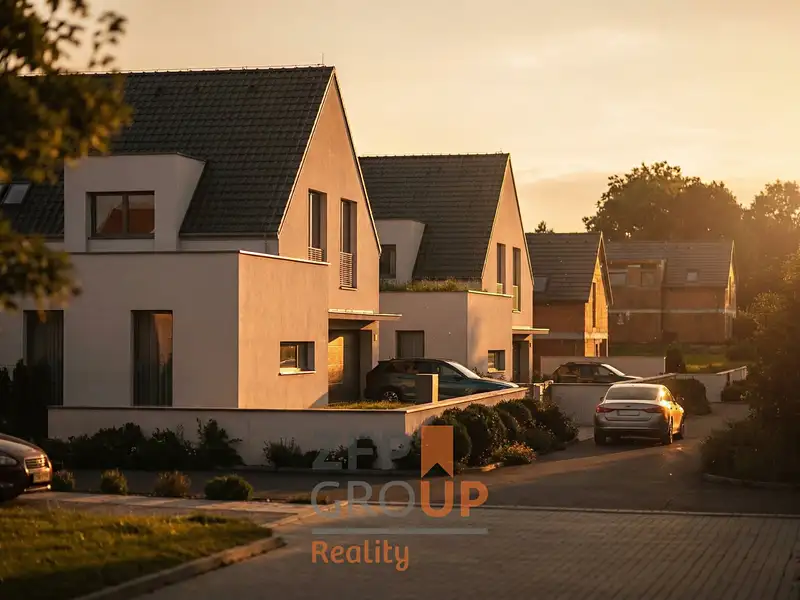 Prodej rodinného domu 338 m², pozemek 929 m², Kobylnice – náhled fotky 3