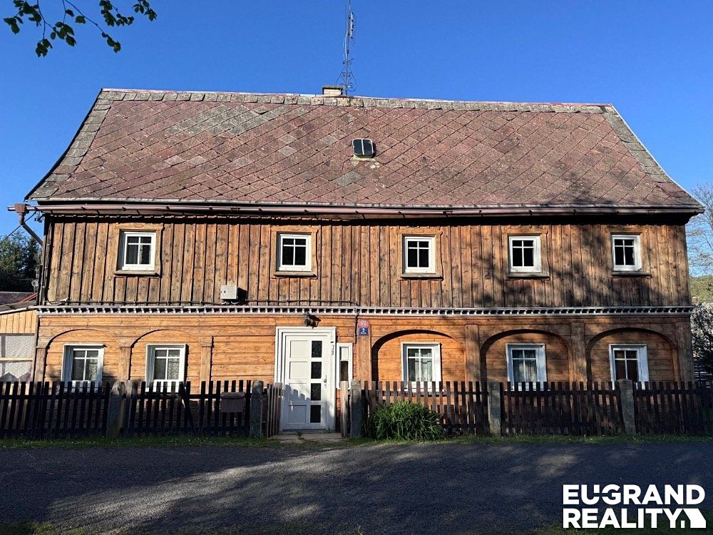 Prodej rodinného domu 145 m², pozemek 342 m² – fotografie 2