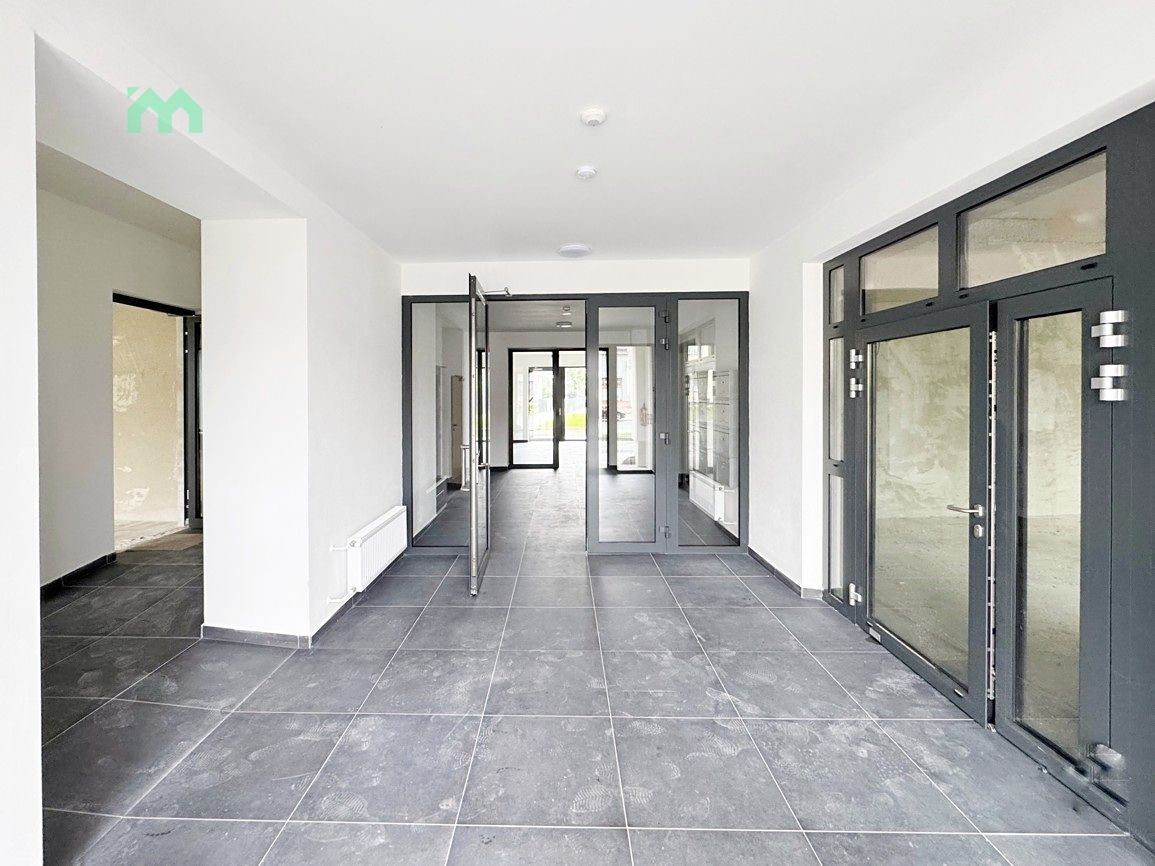 Pronájem obchodního prostoru 129 m² – fotografie 4