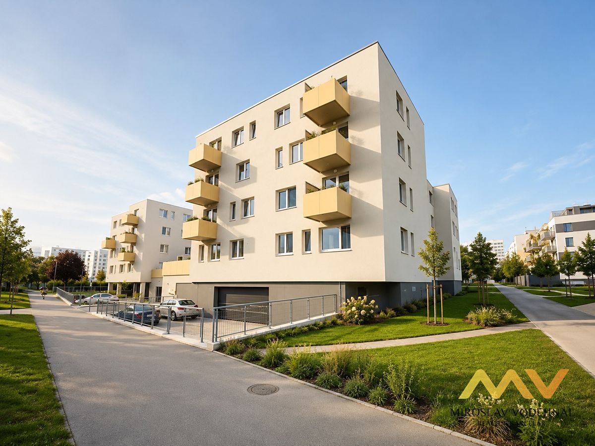 Pronájem bytu 1+kk 38 m²