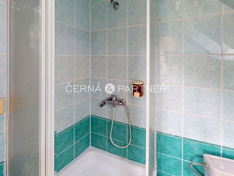 Prodej komerčního prostoru, 1 650 m² (17 z 41)