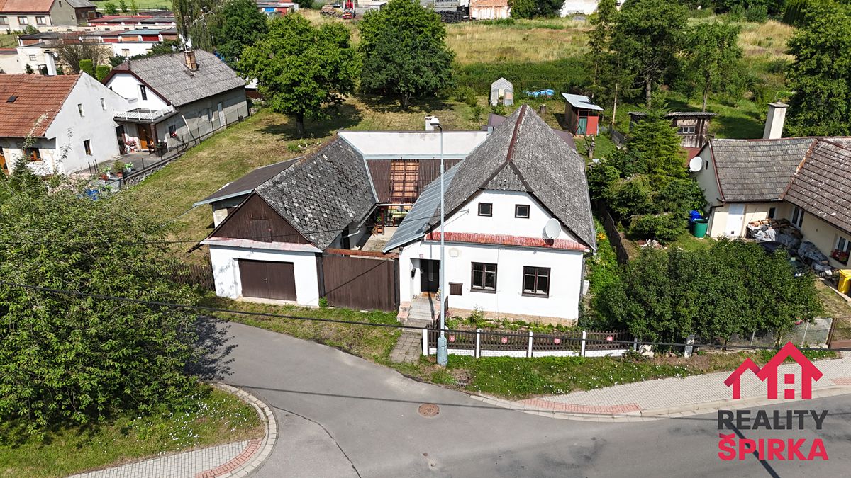 Prodej rodinného domu 125 m², pozemek 1417 m² – fotografie 4
