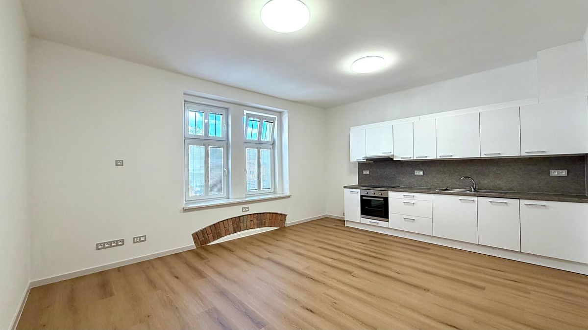 Pronájem bytu 3+kk 68 m²