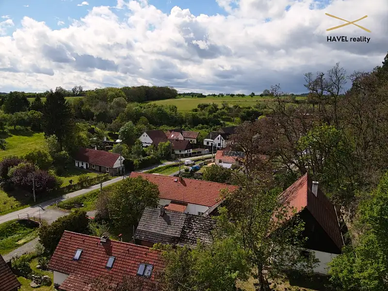 Prodej rodinného domu 130 m², pozemek 463 m², Slabce – náhled fotky 3
