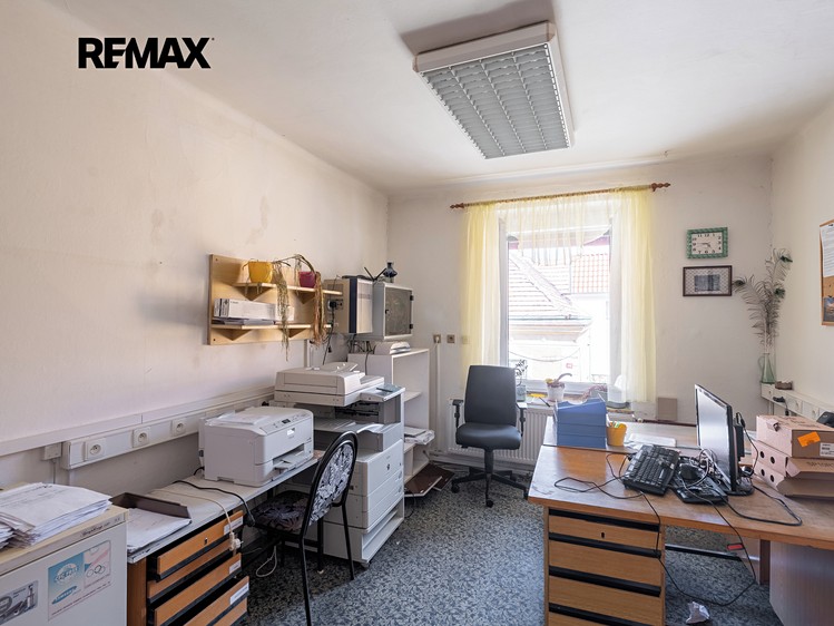 Prodej komerčního prostoru, 1 115 m² (17 z 46)