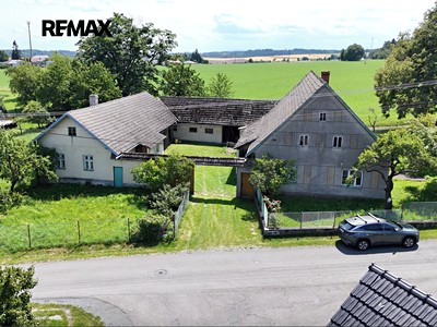 Prodej  rodinného domu 230 m², pozemek 2 014 m²