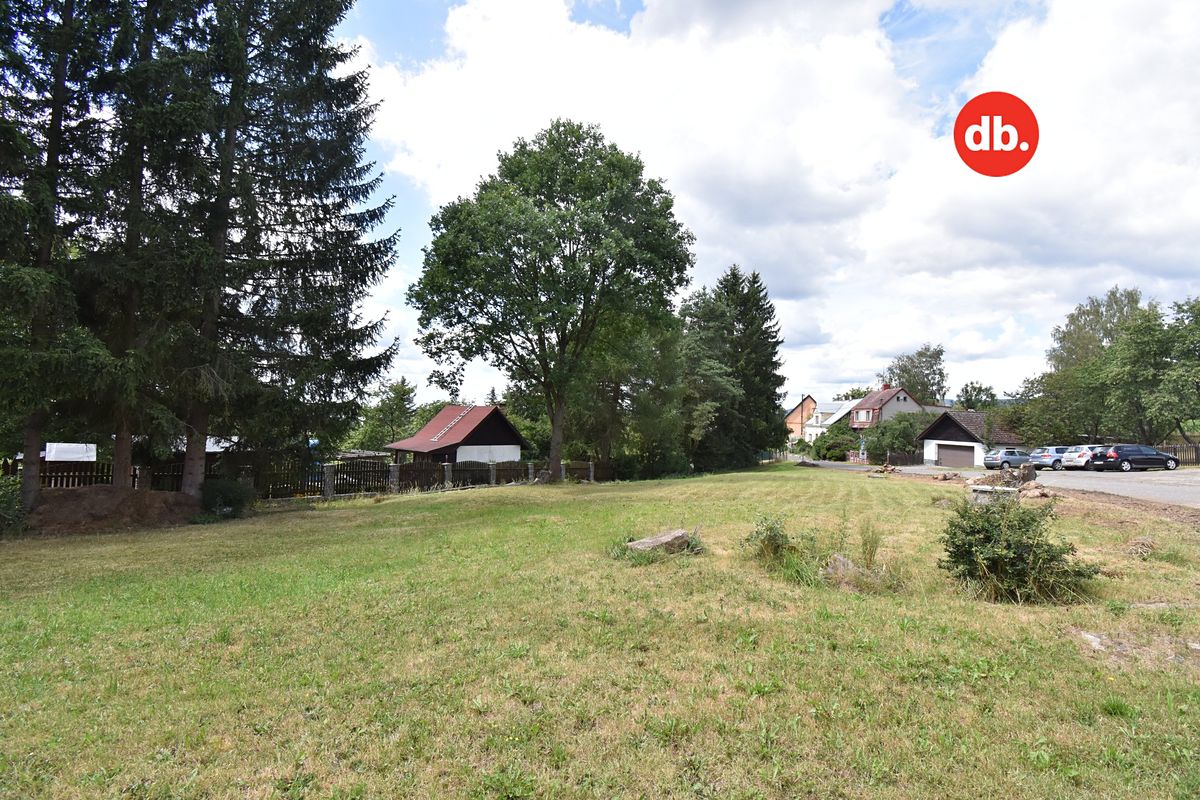 Prodej stavebního pozemku 814 m² – fotografie 3