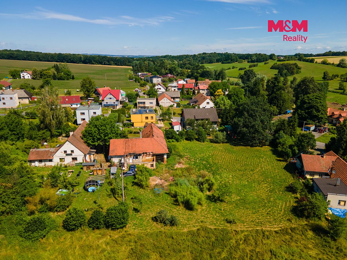 Prodej stavebního pozemku 2039 m² – fotografie 2