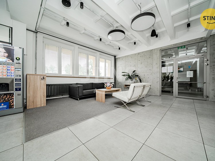 Комерційне приміщення в оренду, 1 152 м² (17 з 21)