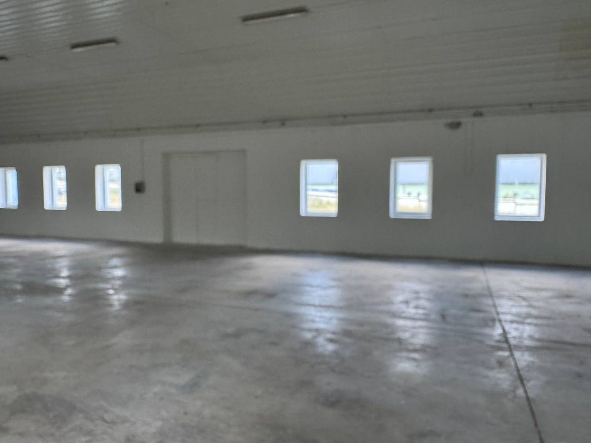 Prodej skladového prostoru 1850 m² – fotografie 2