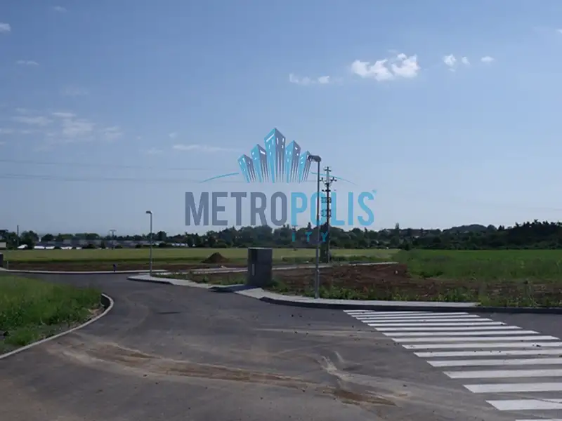 Prodej stavebního pozemku 1200 m², Škvorec – náhled fotky 3