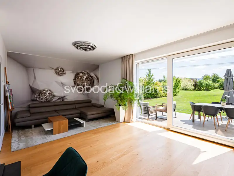 Prodej rodinného domu 165 m², pozemek 893 m², Praha – náhled fotky 2