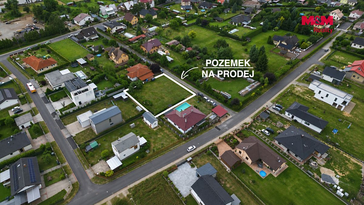 Prodej stavebního pozemku 857 m² – fotografie 2